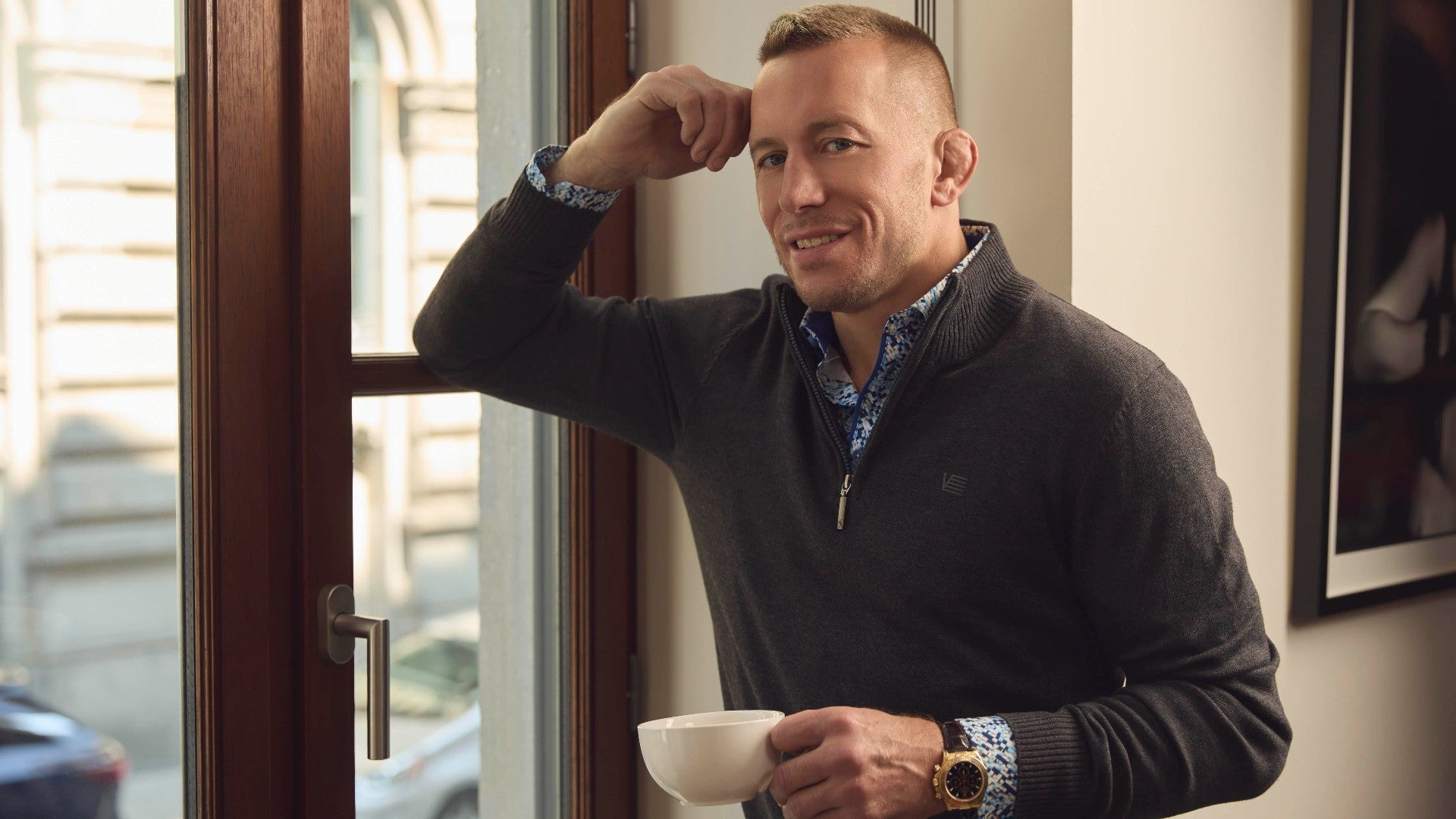 The Essential Kit — How V-MAN Simplifies Men’s Style