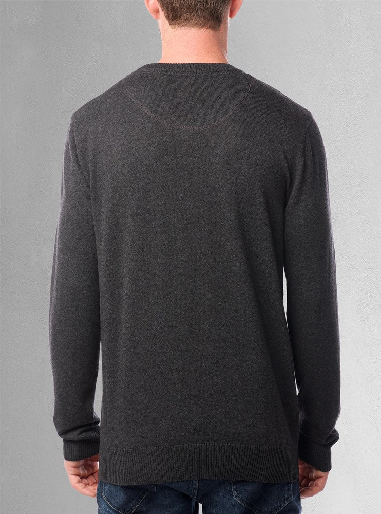 Men's basic v-neck sweater