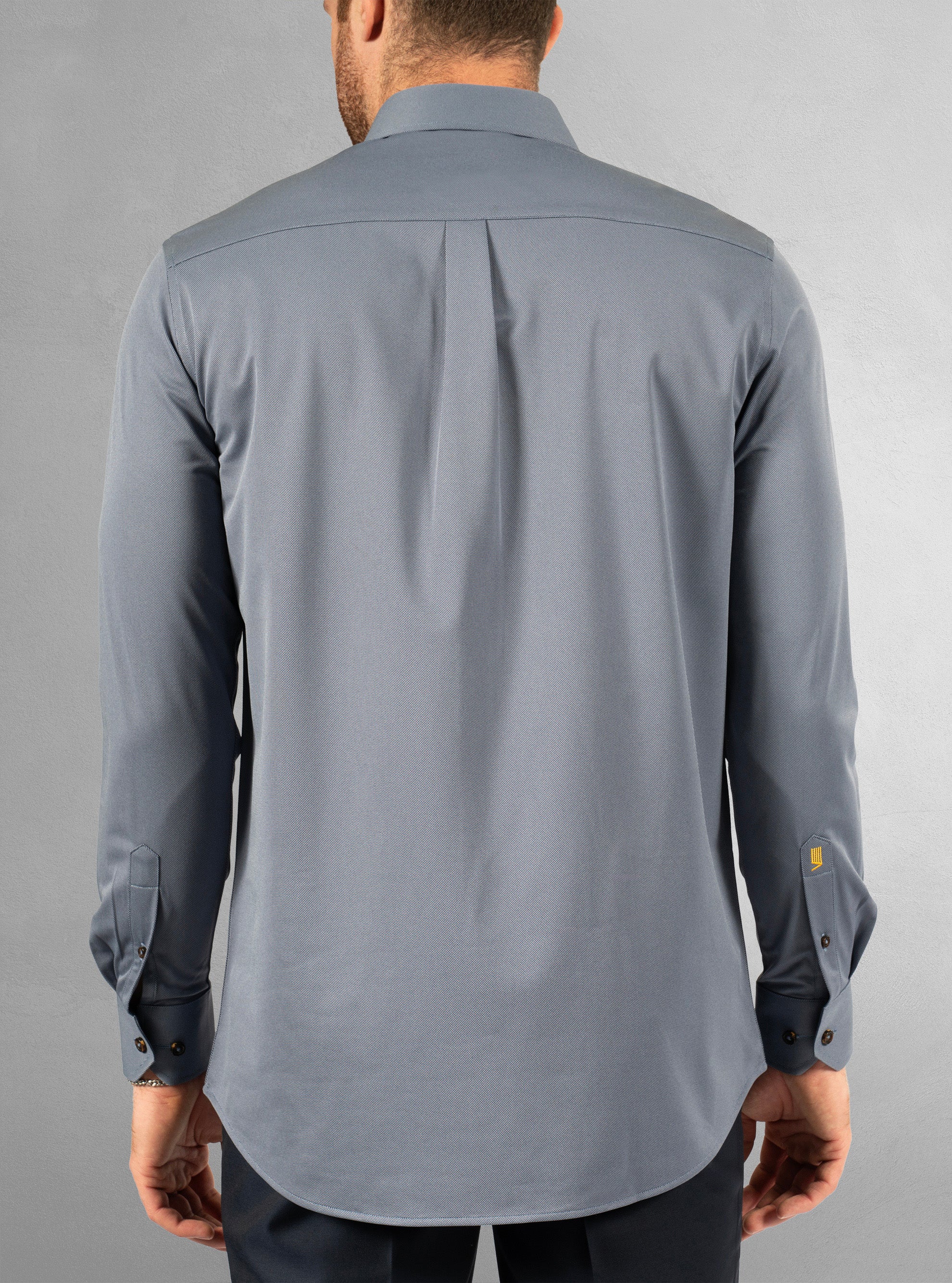 Men's basic long sleeve shirt